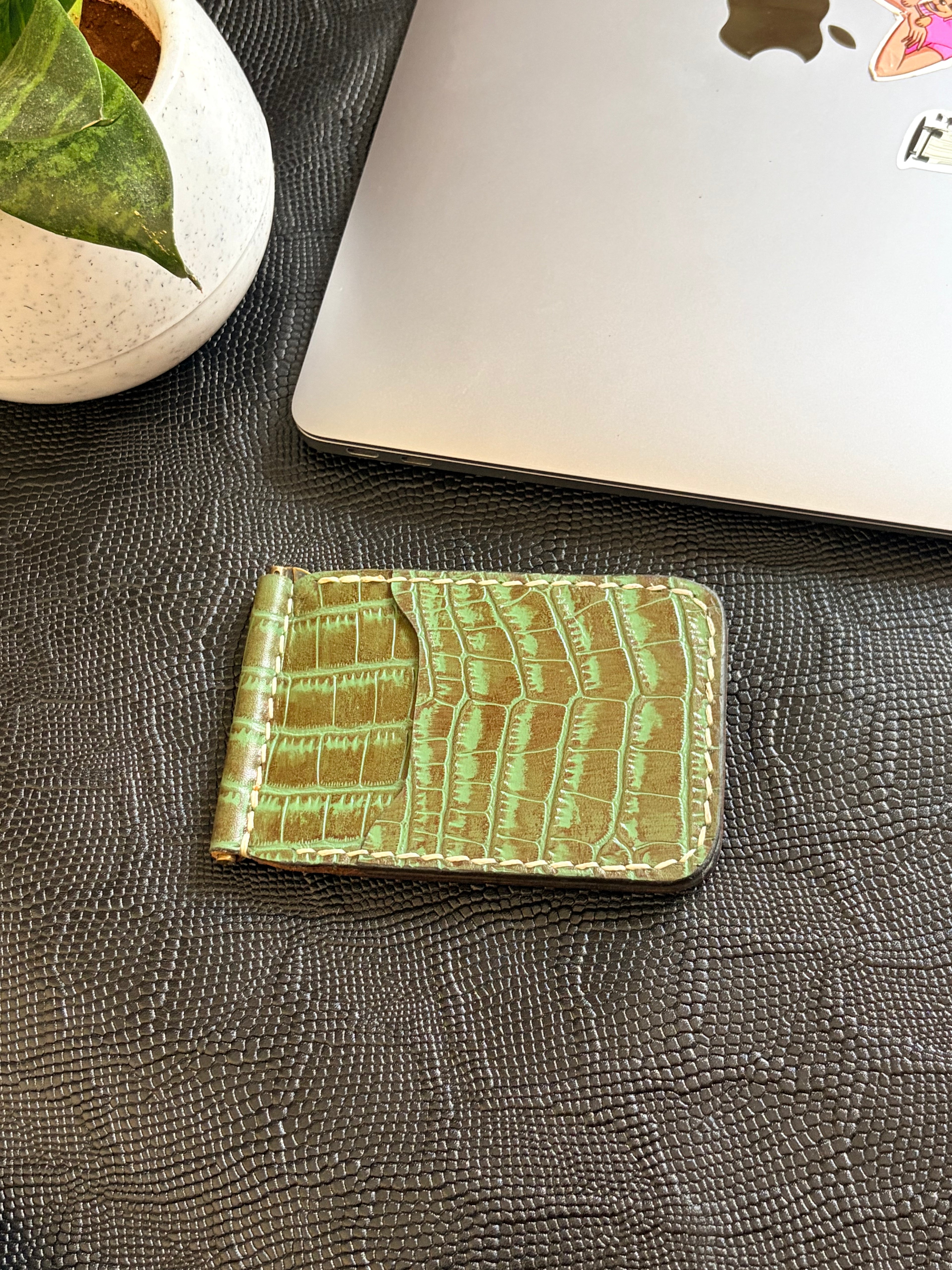 Vertical Money Clip Wallet - 001