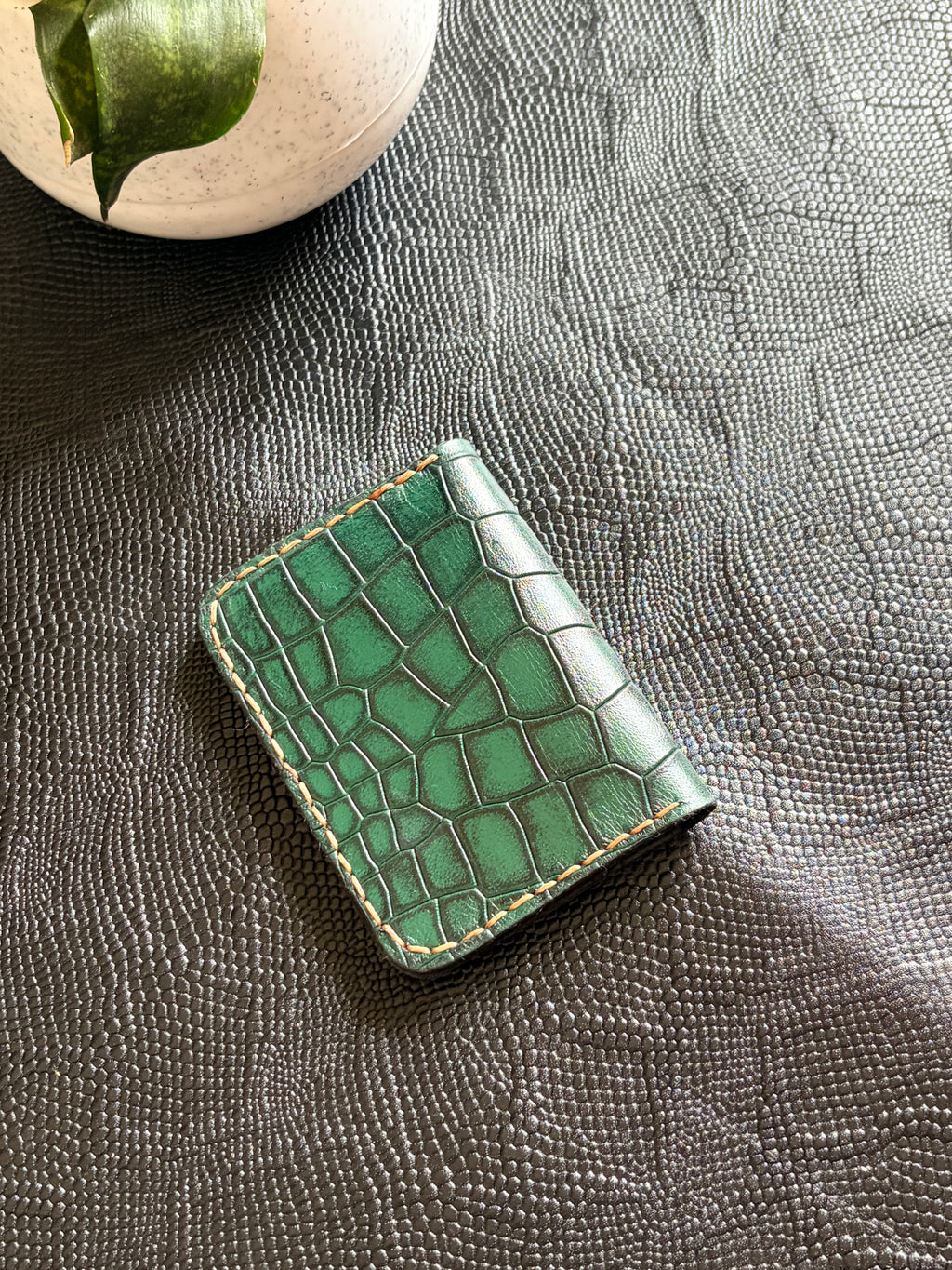 Compact Bi-fold Card Wallet - 001