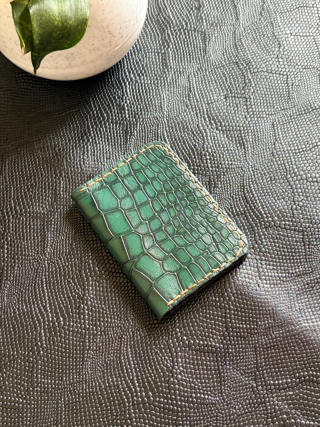 Compact Bi-fold Card Wallet - 001