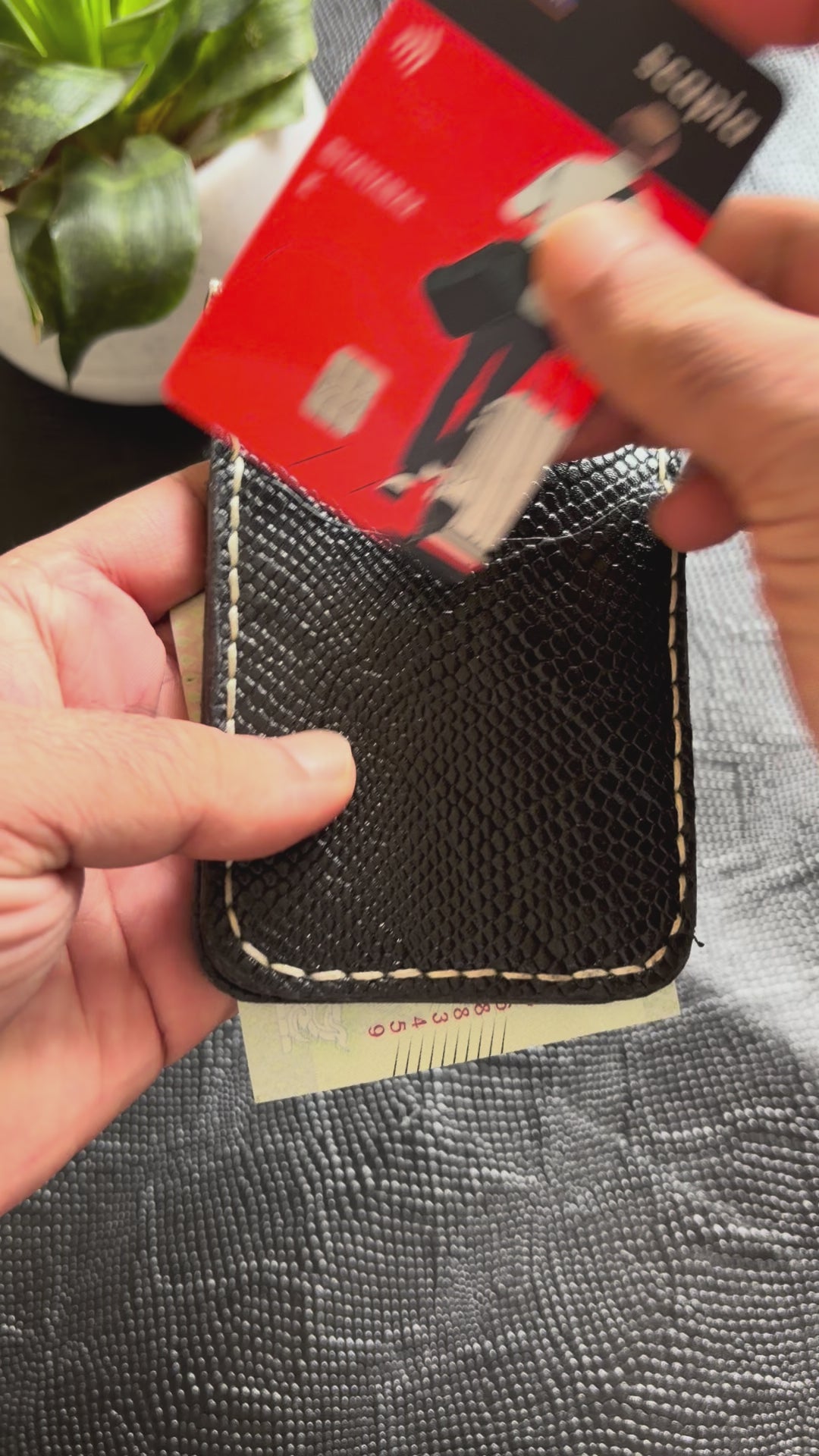 Vertical Money Clip Wallet - 002